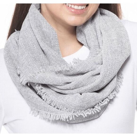𝅺charter Club Chenille Grey Infinity Scarf NWT - Picture 1 of 1